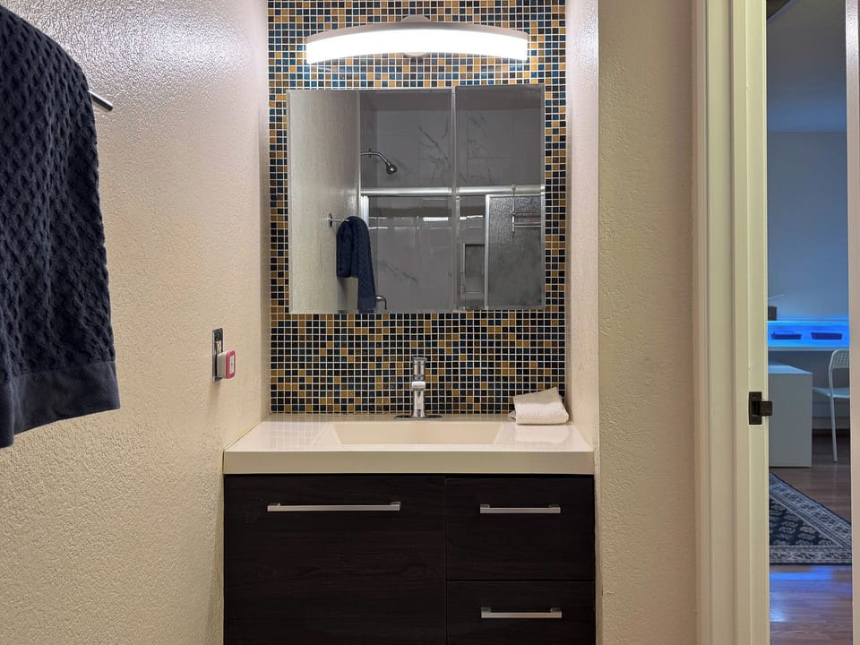 K0159-Bathroom sink