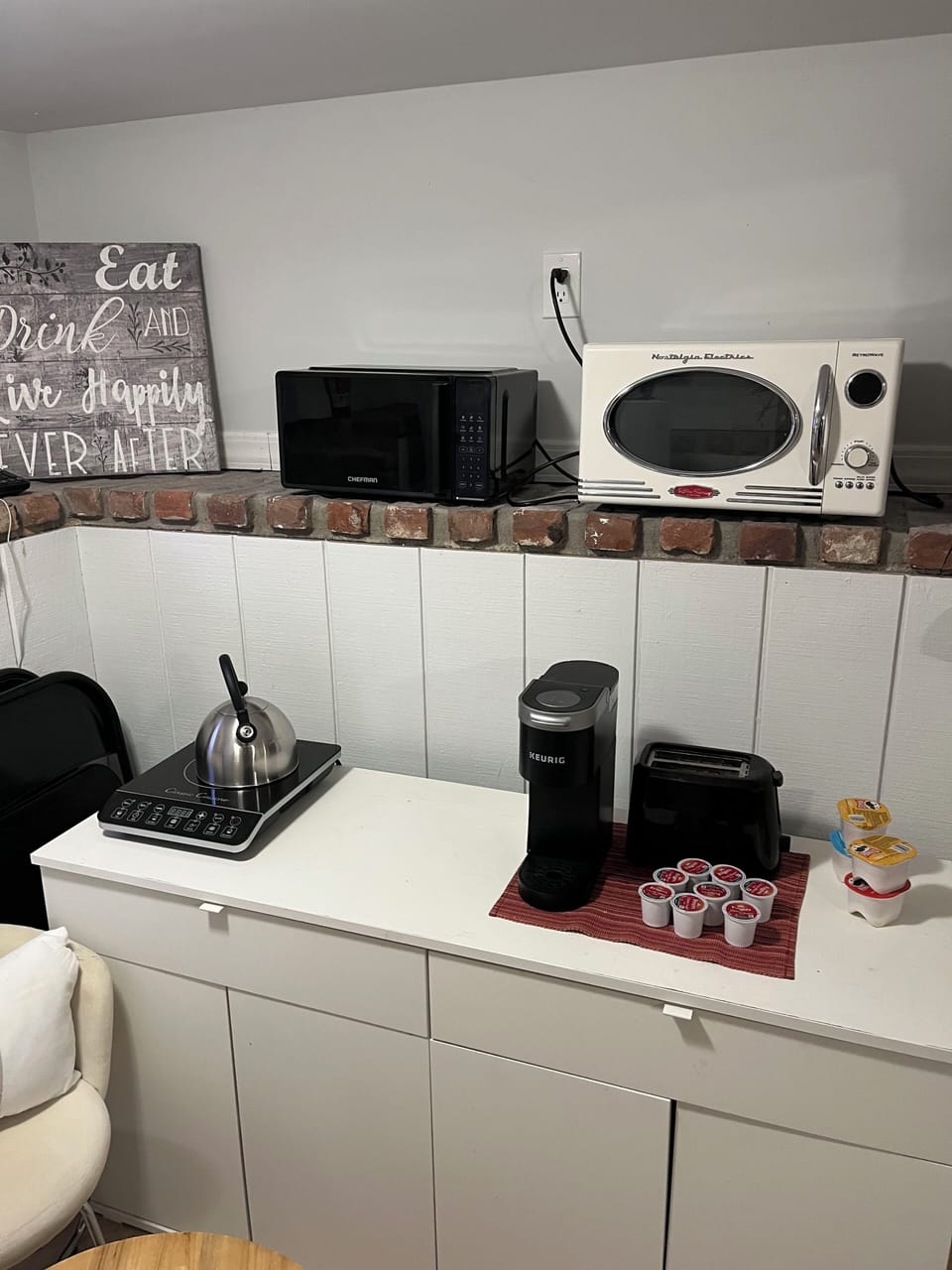 Hot plate and microwave 