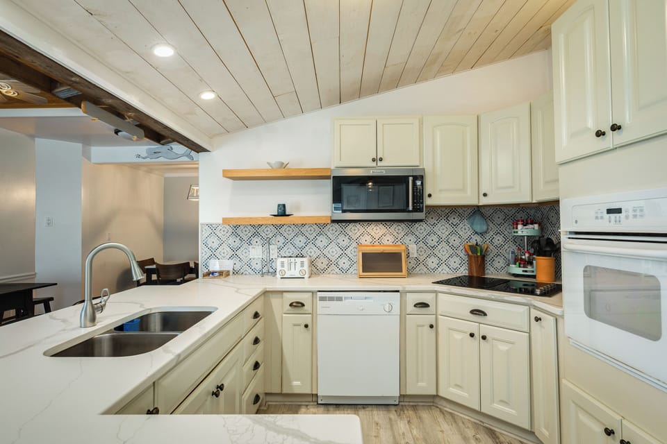 Fully equipped kitchen is great for preparing homemade meals