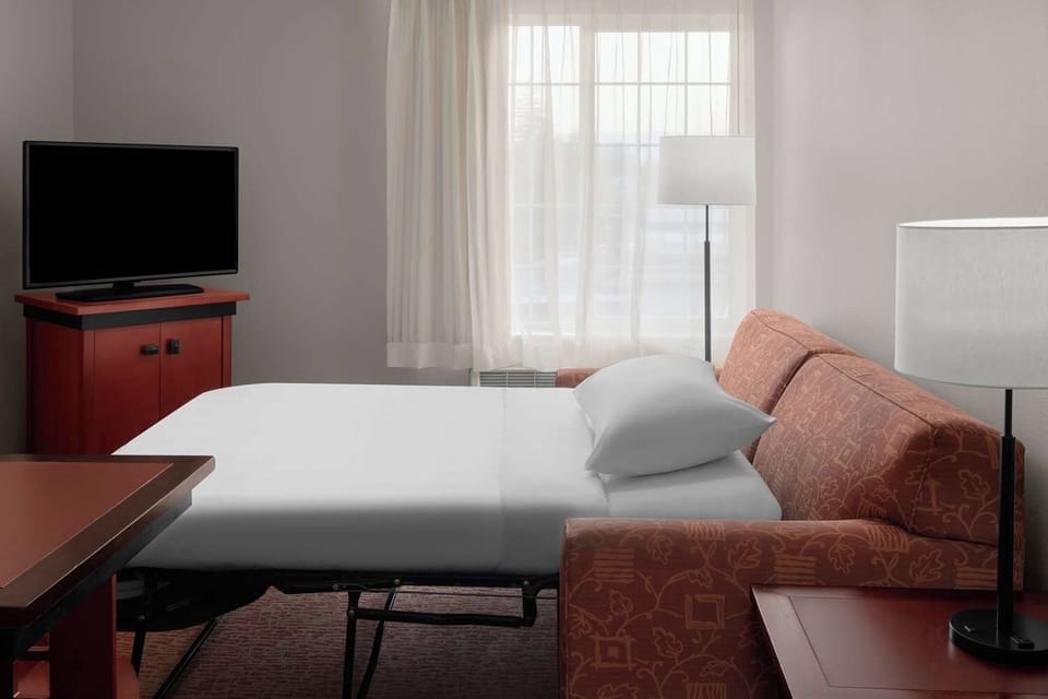 Kick back on the sleeper sofa for flexible, family-friendly stays.