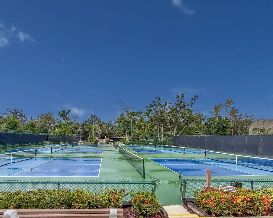 Tennis and Pickleball courts