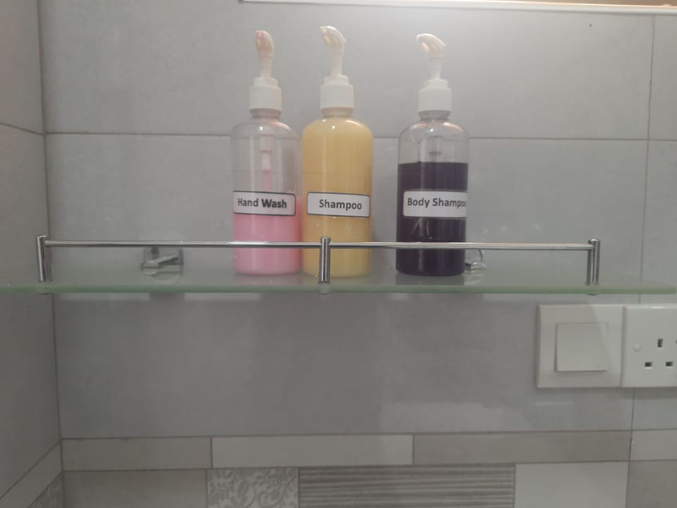 Bathroom amenities