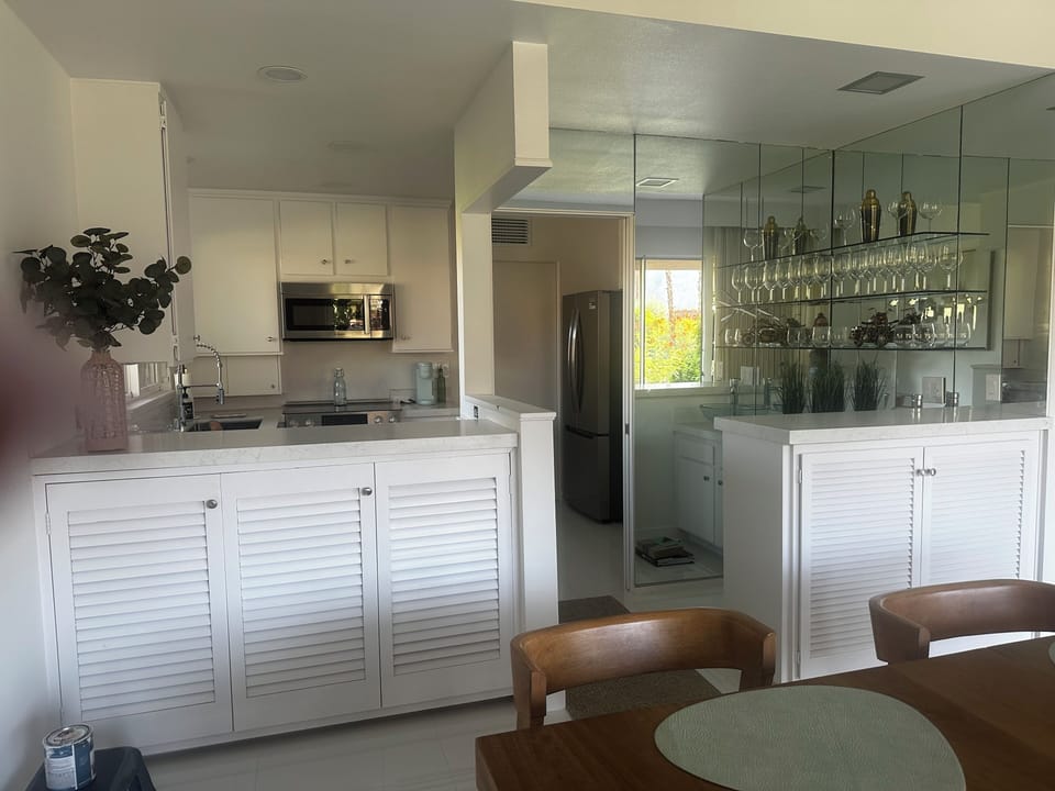 Wet bar