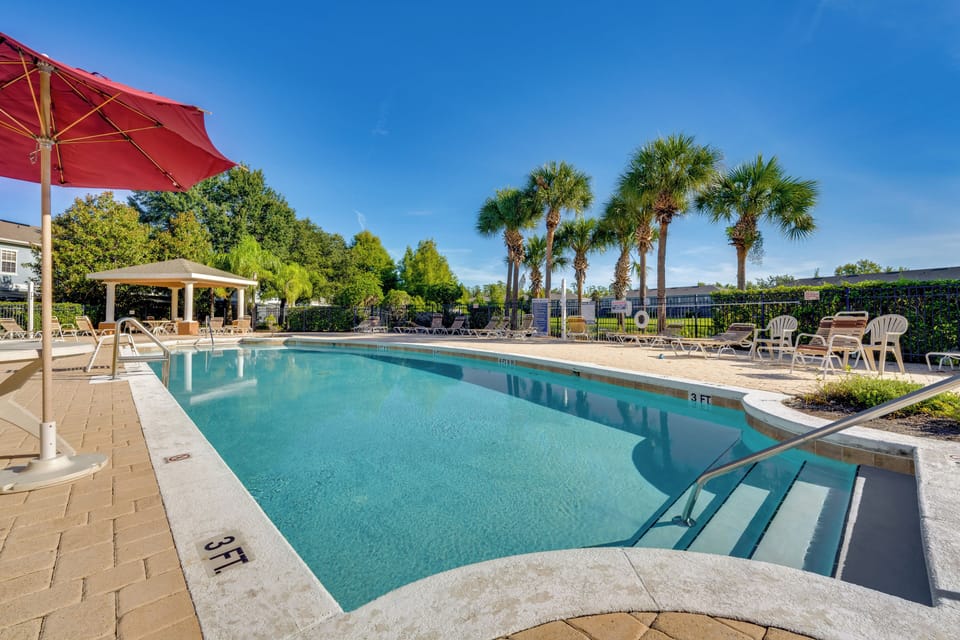 Coral Cay Resort | Community Amenities