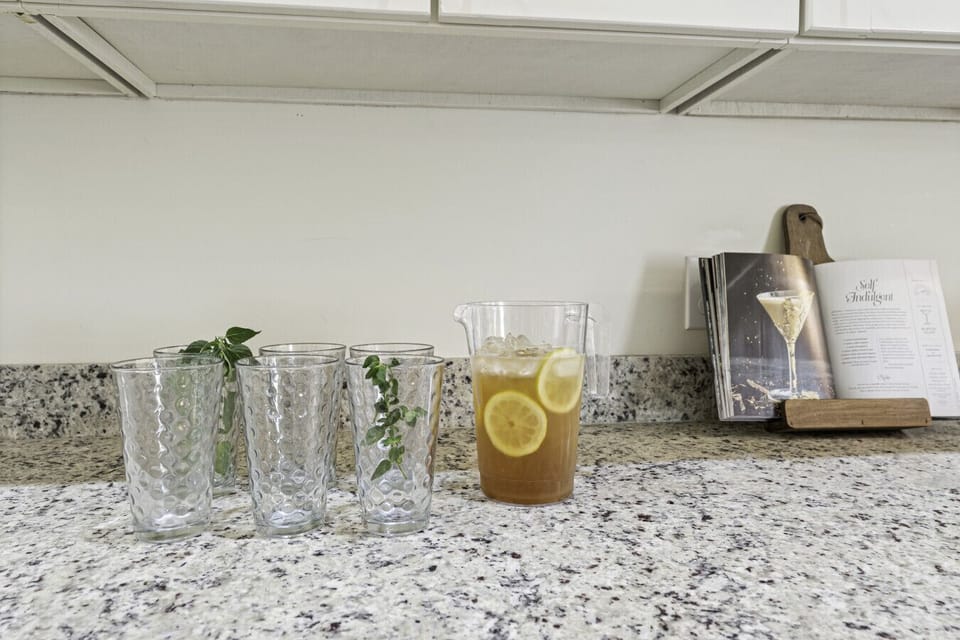 Kitchen | Granite Counters | Fully Stocked