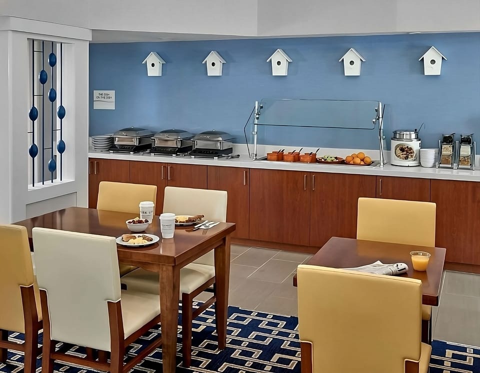 Enjoy quick, easy breakfast with warm options and fresh sides.