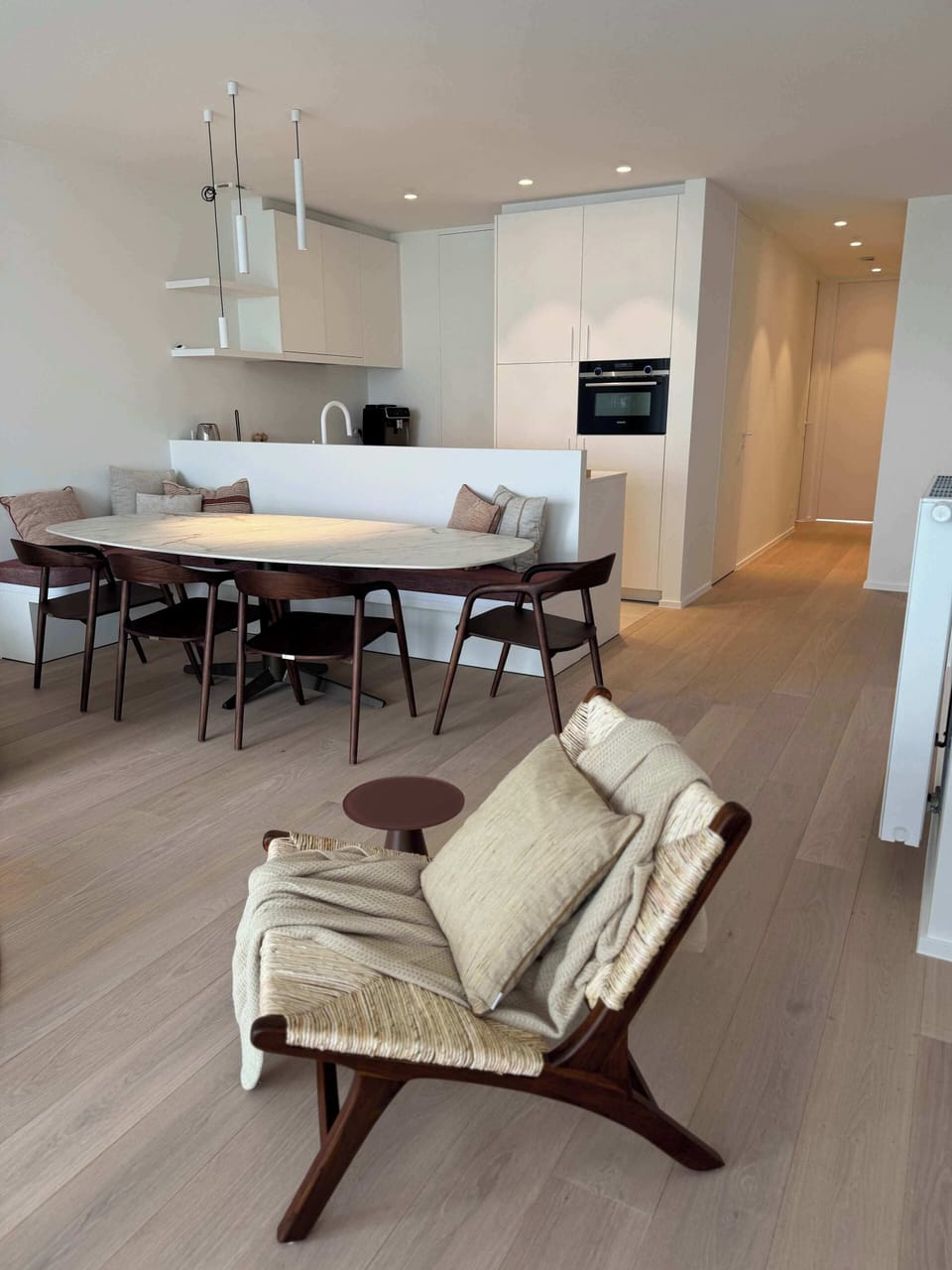 Dining & Kitchen Area
Contemporary dining area seamlessly connected to the fully equipped kitchen.