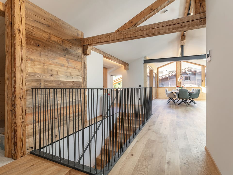 Entrance / Reception