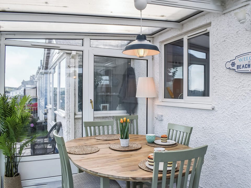 Dining room | Seals Cove, Polzeath