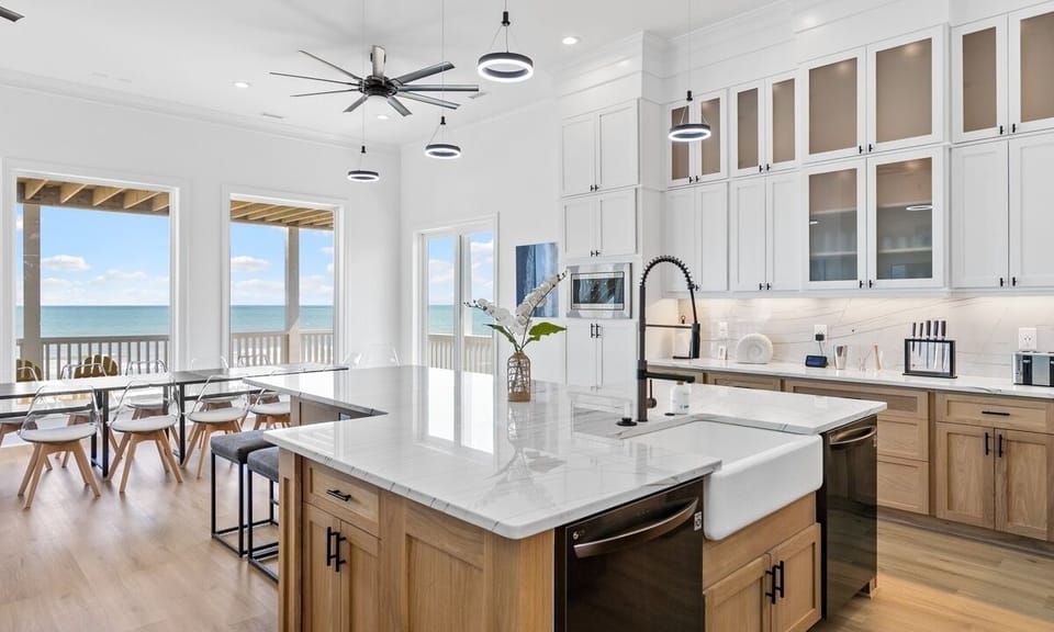 2 Dishwashers. But with Views Like This, you may not mind washing a plate or 2.