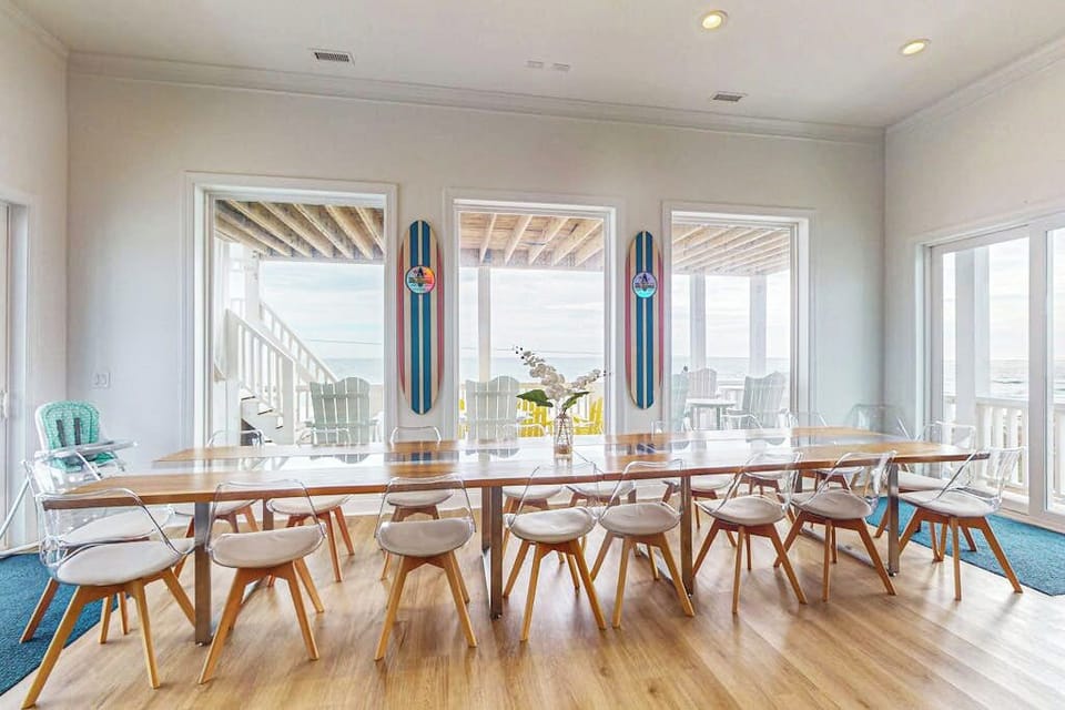 Dining Table for 18, with a View.