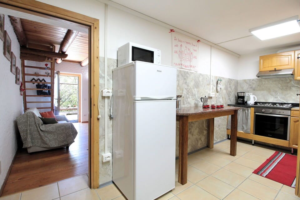 Autumn, Kitchen, Spring, Summer