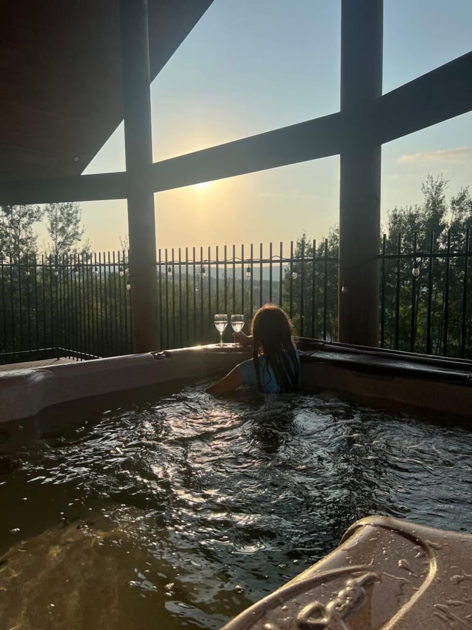 Outdoor spa tub