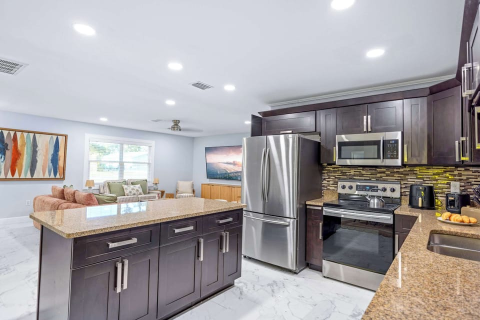 Cook, laugh, and dine together with ease