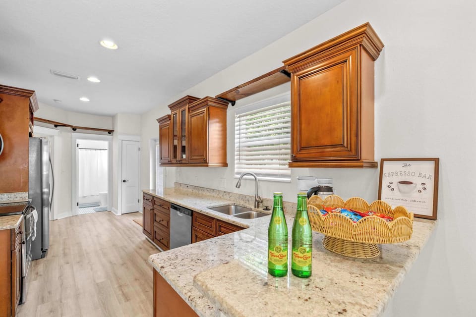 Fully equipped kitchen