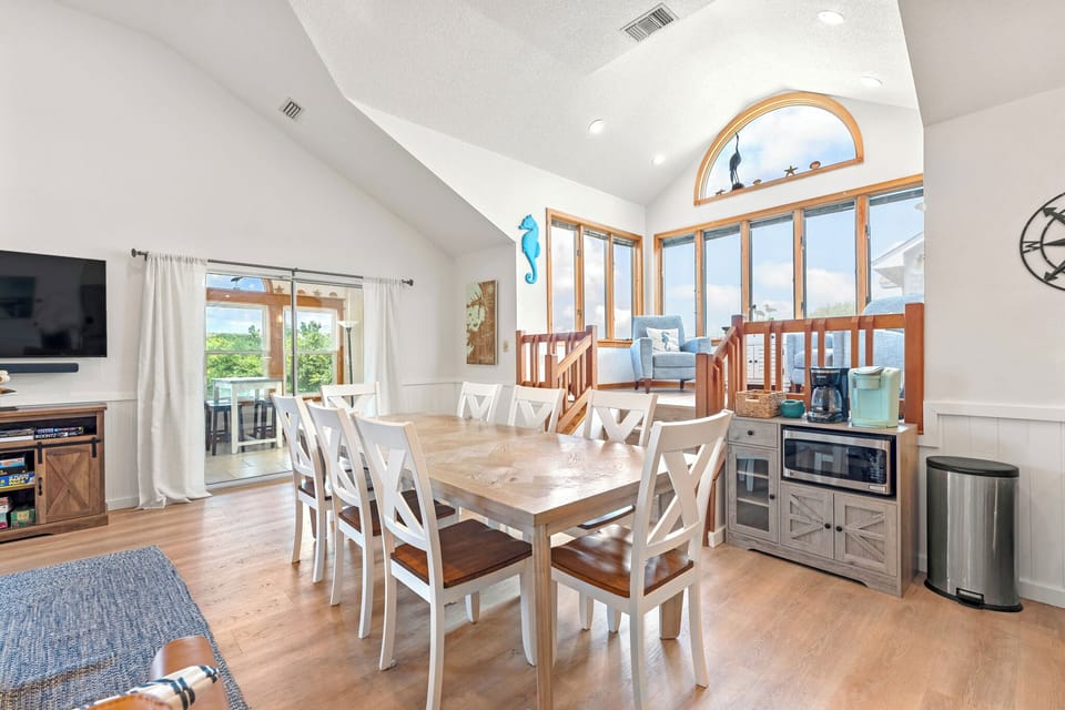 DU410: Family Tradition | Top Level Dining Area
