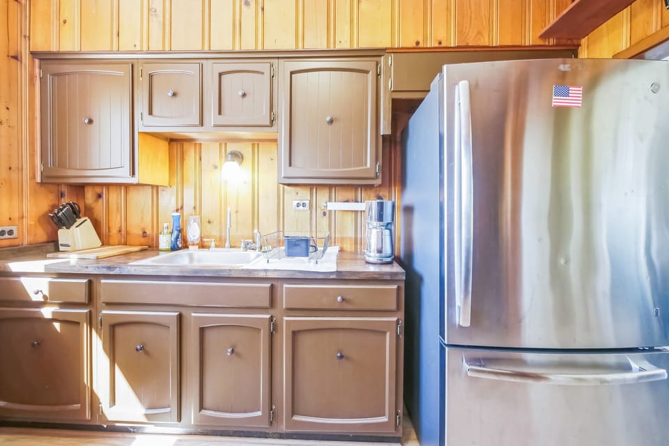 Indoors, Appliance, Refrigerator, Kitchen, Sink