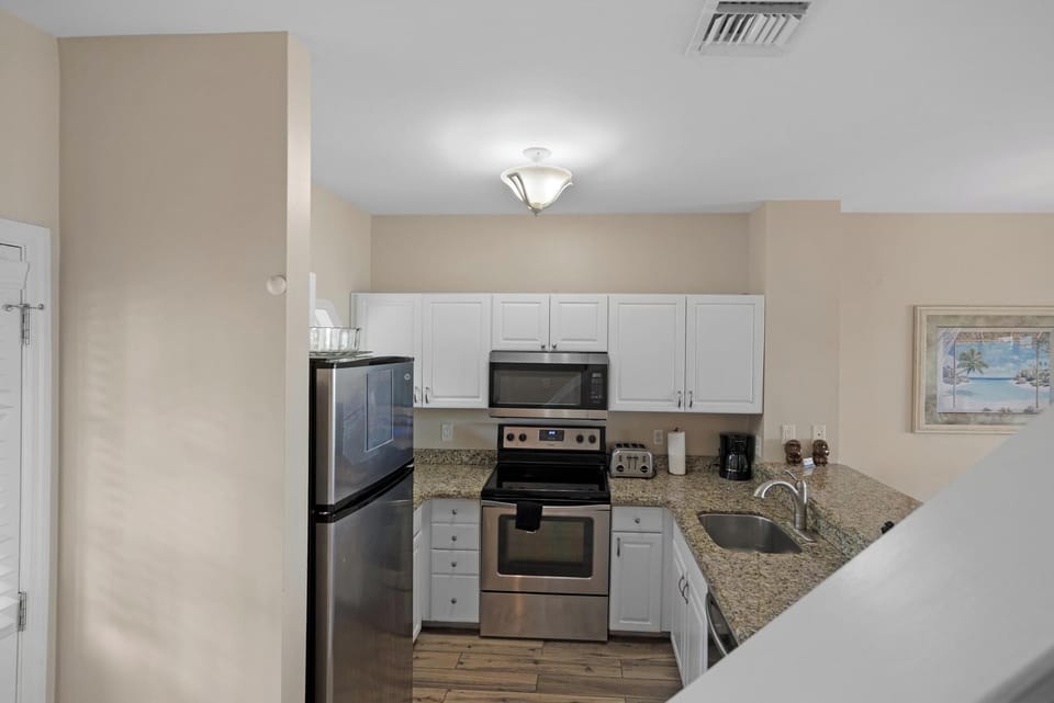 Full Kitchen