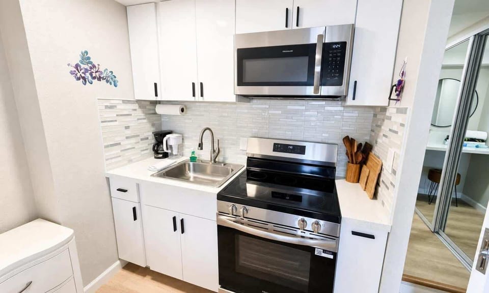 Full Kitchen