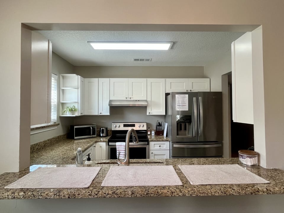 1st FL - Kitchen - pic 2