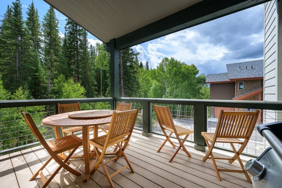 Private Deck with Gas BBQ Grill