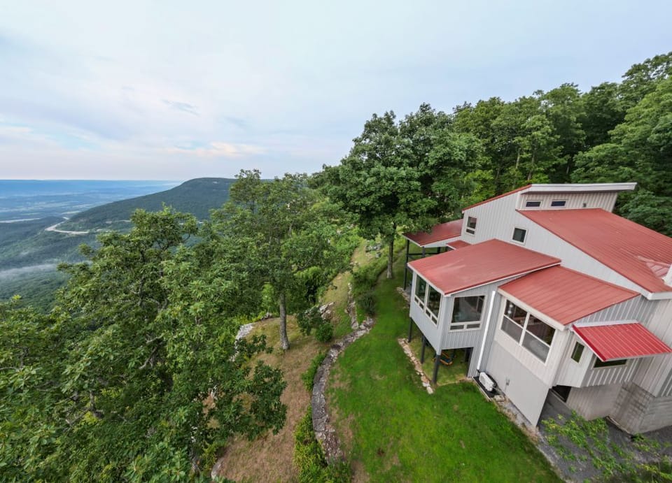 3 bedroom 2 1/2 bath home with incredible views. 