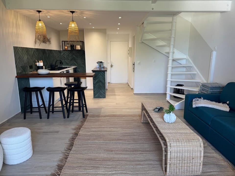 Kitchen and living room