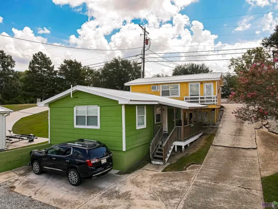 Spoonbill Villa Exterior.
