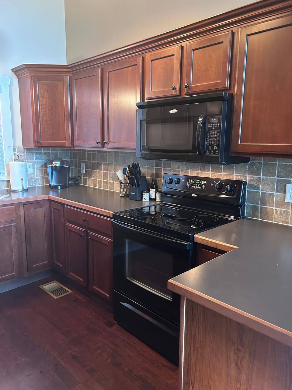 Electric stove/oven, microwave