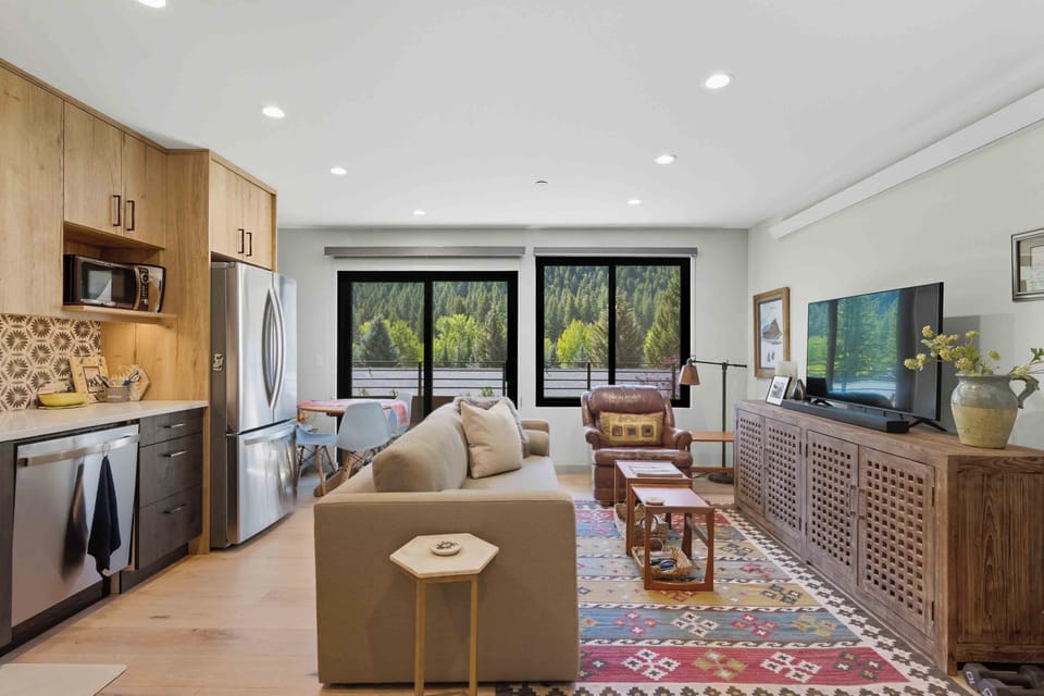 Open concept living/dining/kitchen