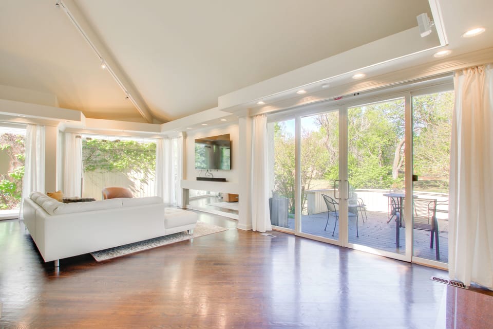 Living Room | Main Floor