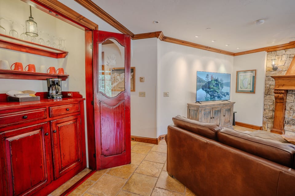 Dedicated coffee and tea bar area for your morning brew