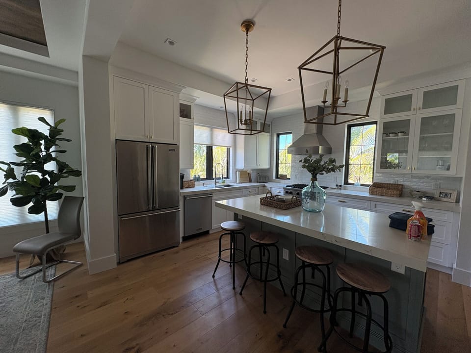 Kitchen (gas stove and oven, built in microwave)