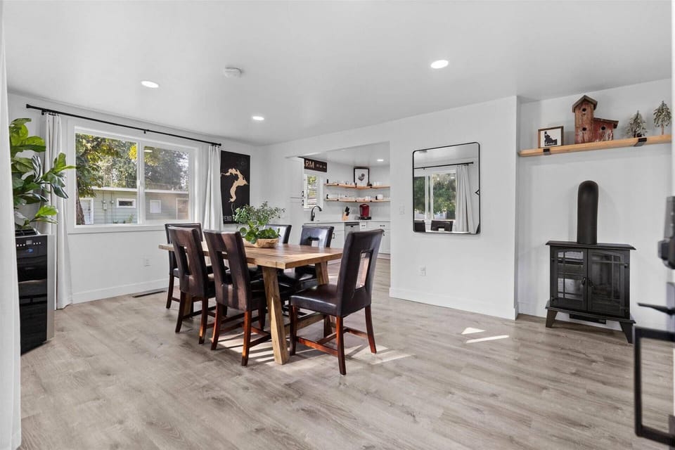 Find your Idaho calm in our cozy retreat