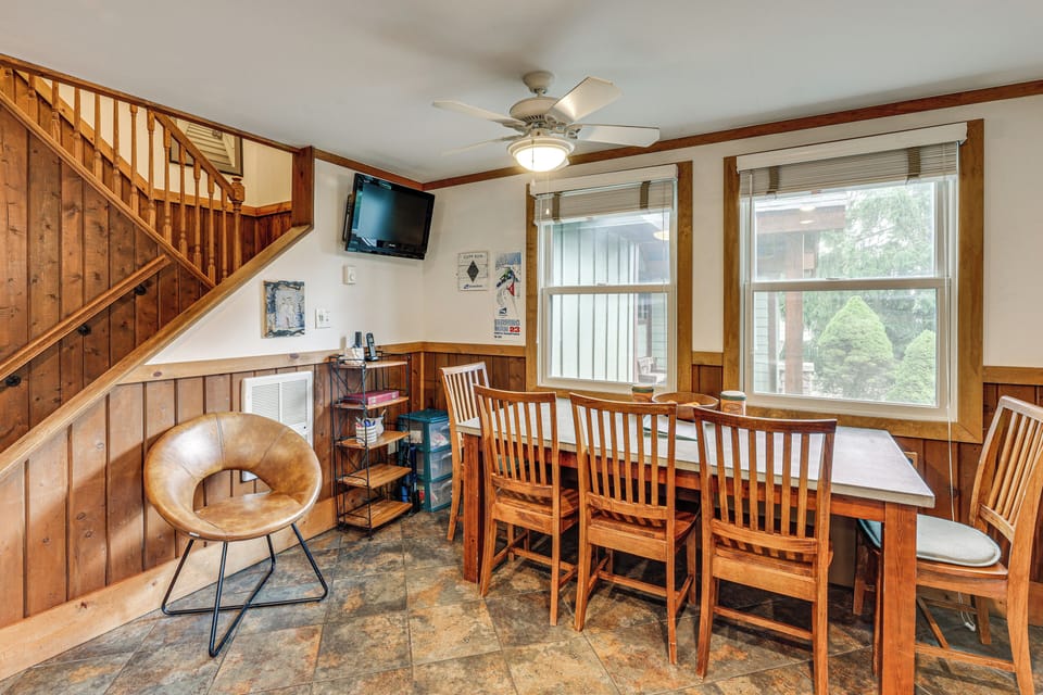 Dining Area | 1st Floor