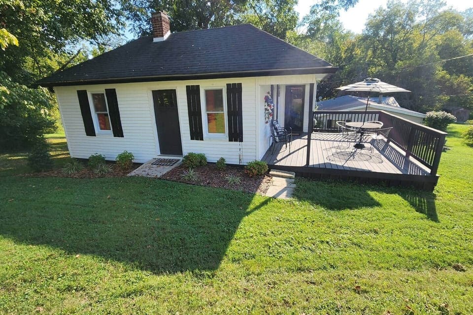 The Cottage side view
