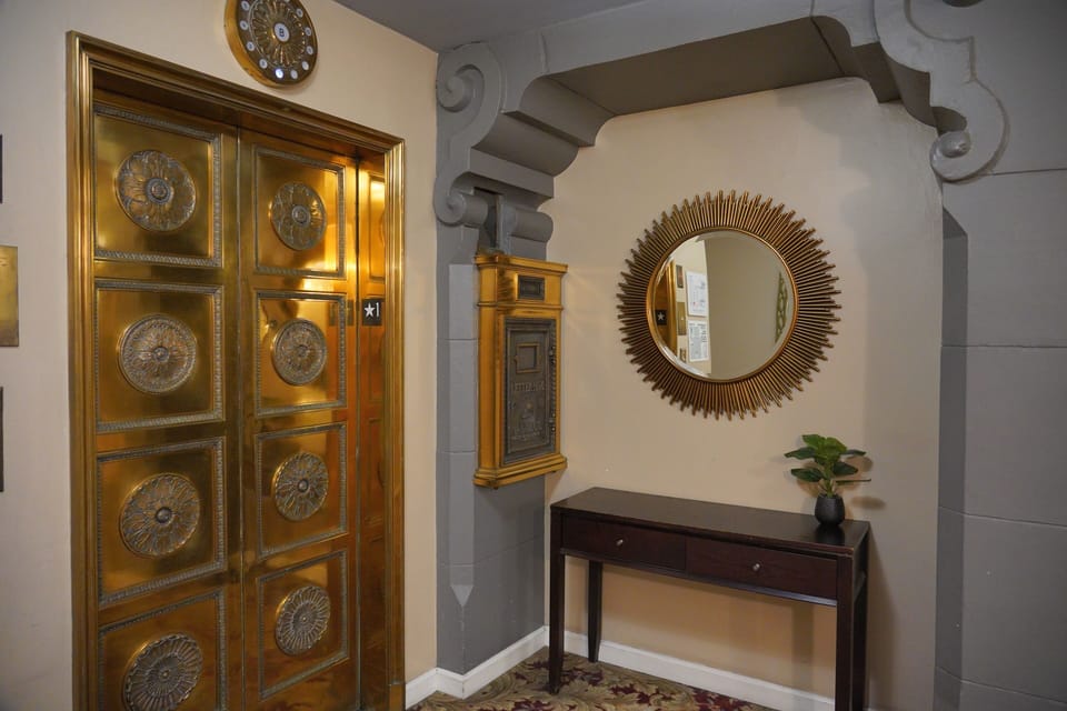 Lobby elevator to 3rd floor