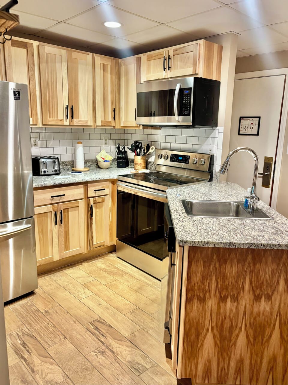 Fully Stocked Kitchen