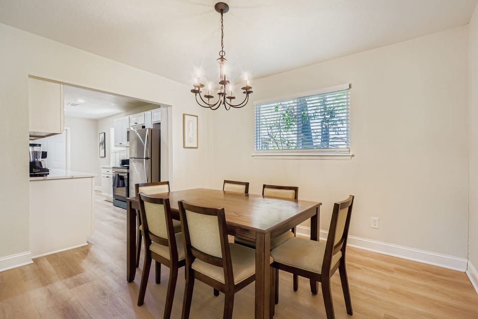 Dine happy, dine bright