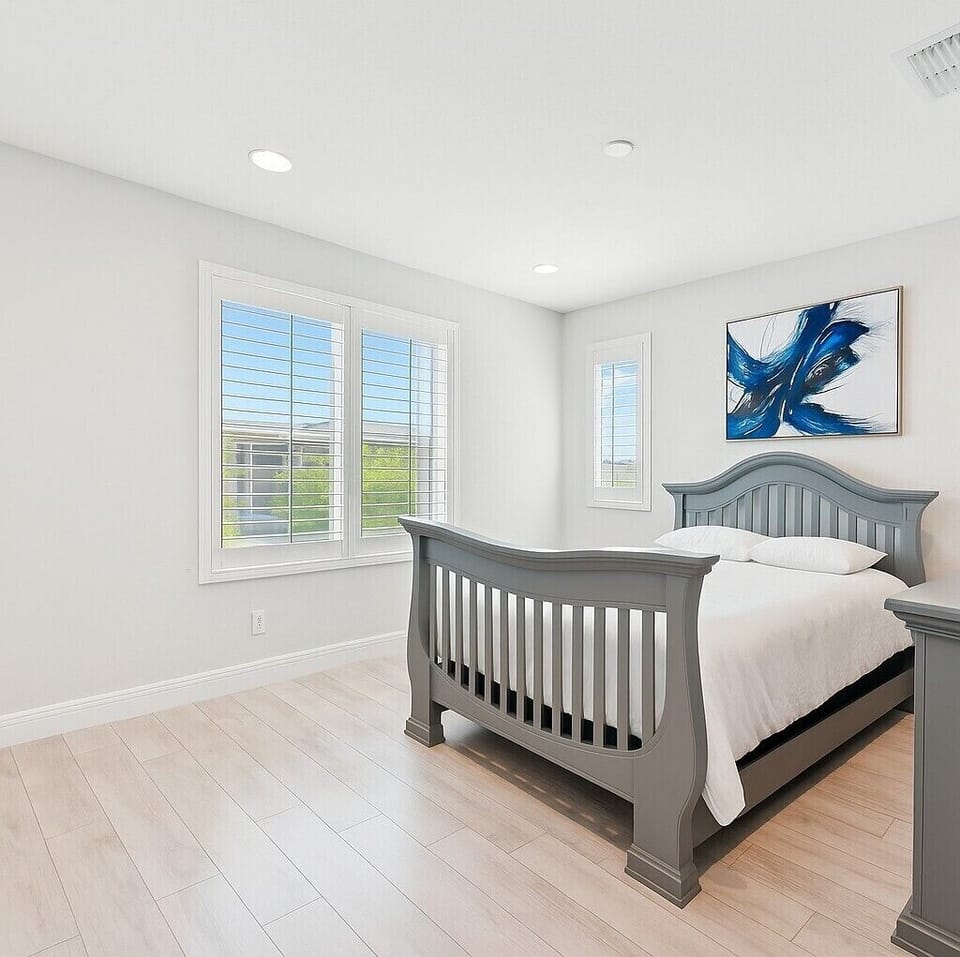Third bedroom with cozy full bed, perfect for kids or extra guests (no TV).