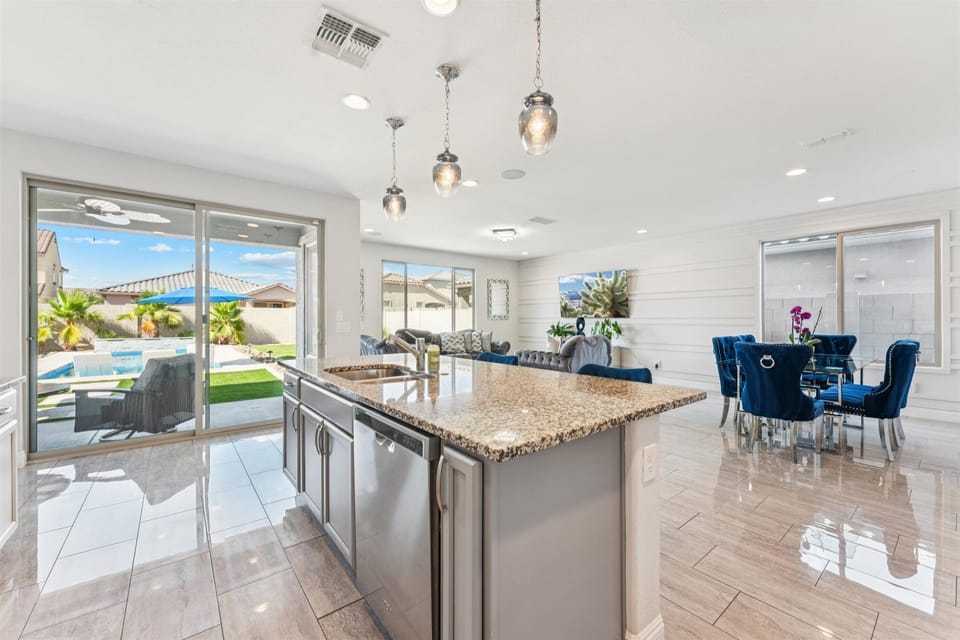 Plenty of natural lighting to enjoy a family meal indoors or take it outside!