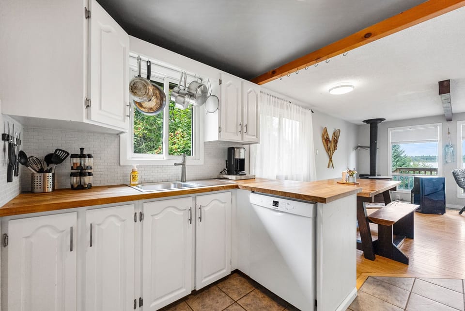 Fully stocked kitchen