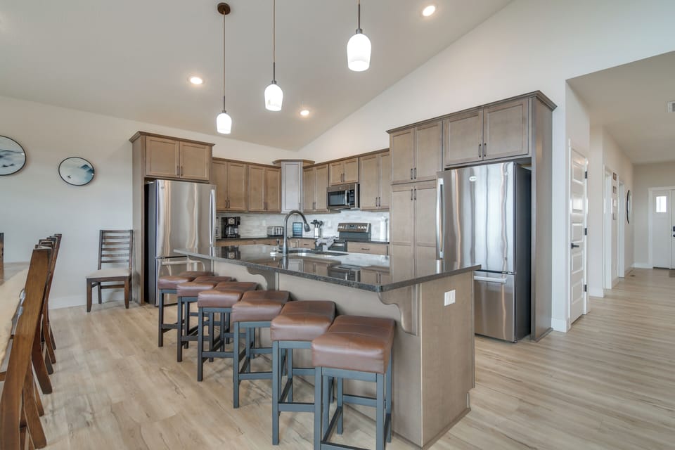 Kitchen | Coffee Maker | Cooking Basics | Main Level