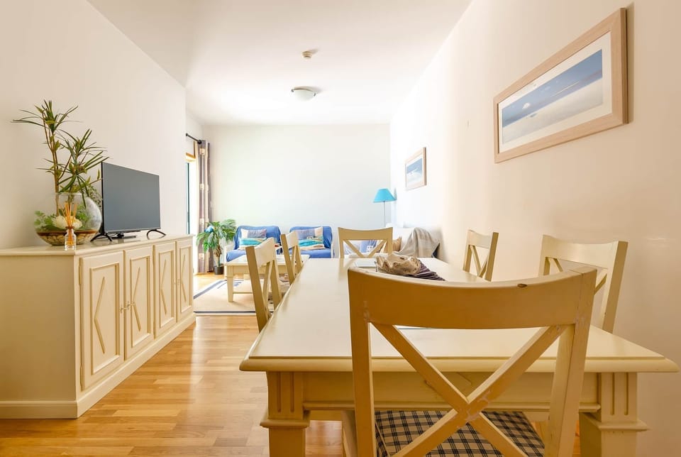 LM27 Living Room
