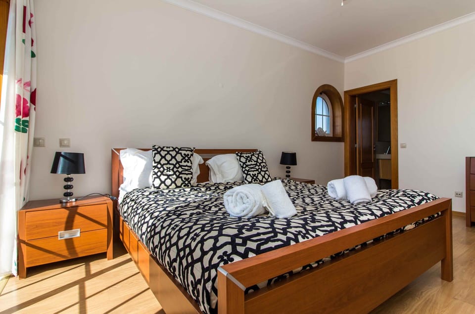 Casa Russell Gale Bedroom (3)