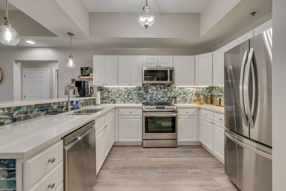 Gourmet kitchen awaits for making a pre-race smoothie or a post-race dinner from the crock pot.