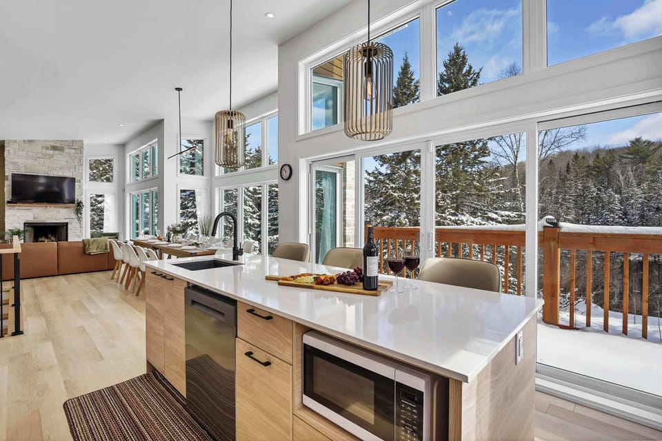 6720 - Kitchen