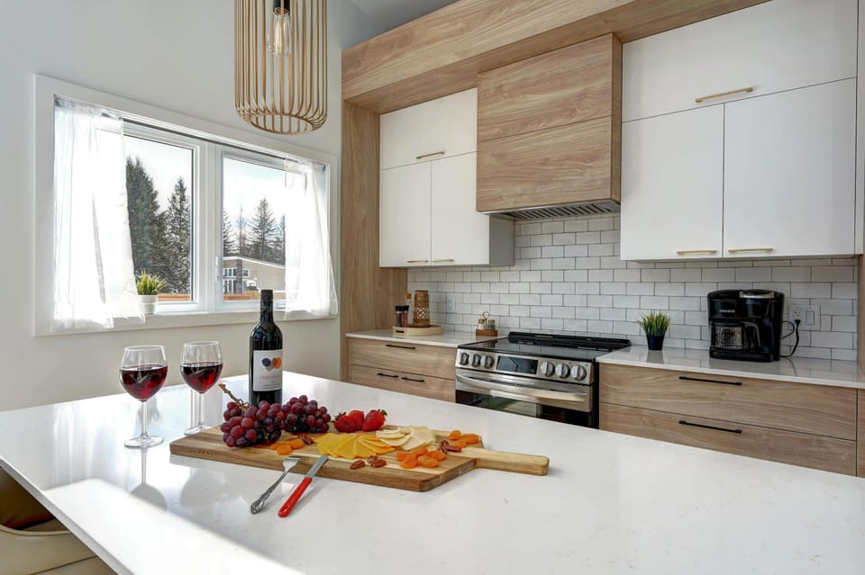 6720 - Kitchen