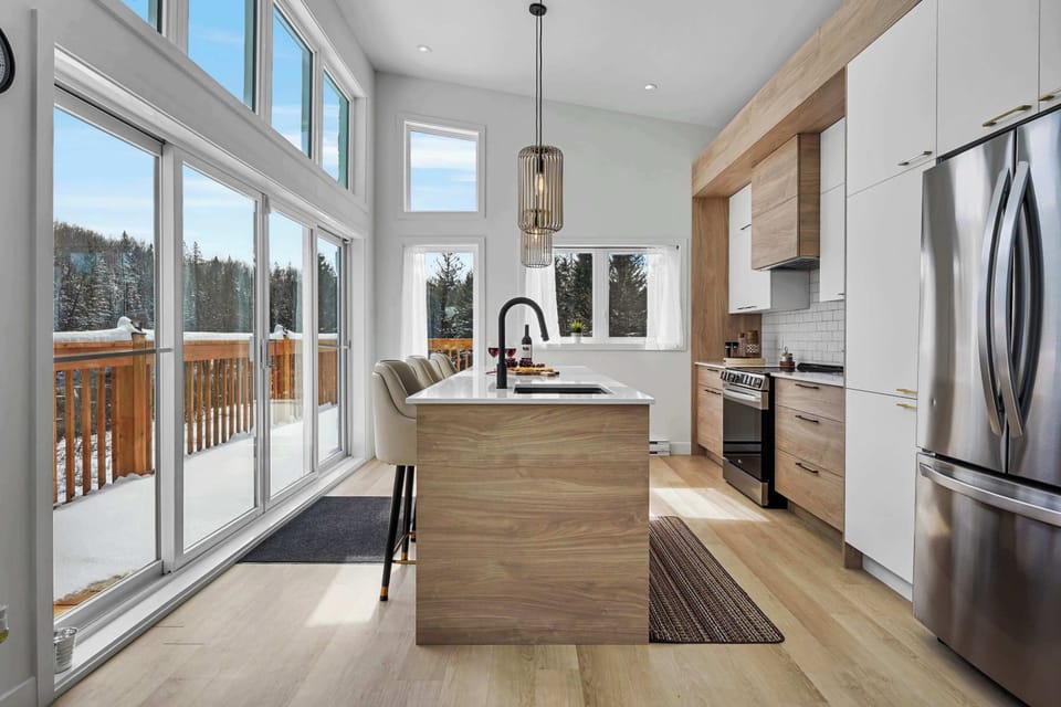 6720 - Kitchen