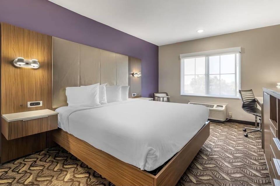 1 King Bed Unit